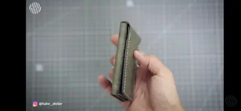 Tri-fold wallet