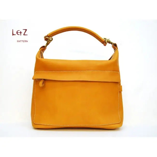 Bag with zipper
