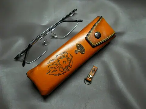 Estuche con solapa