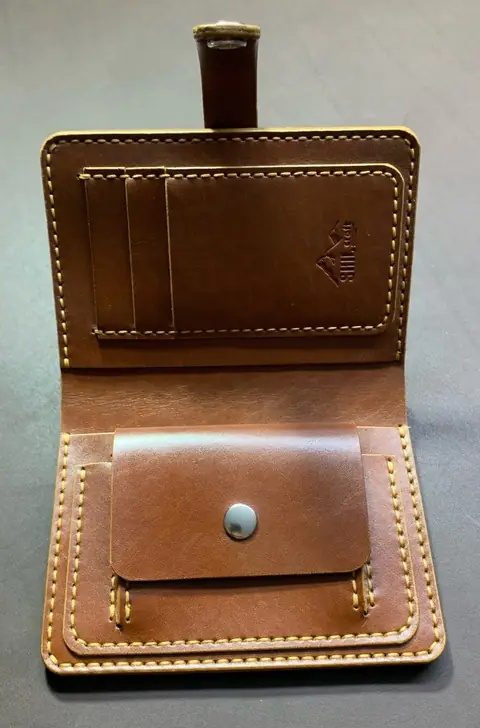 Nevar Document Holder