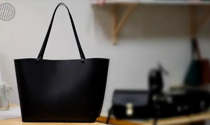 Bolso tote con asas