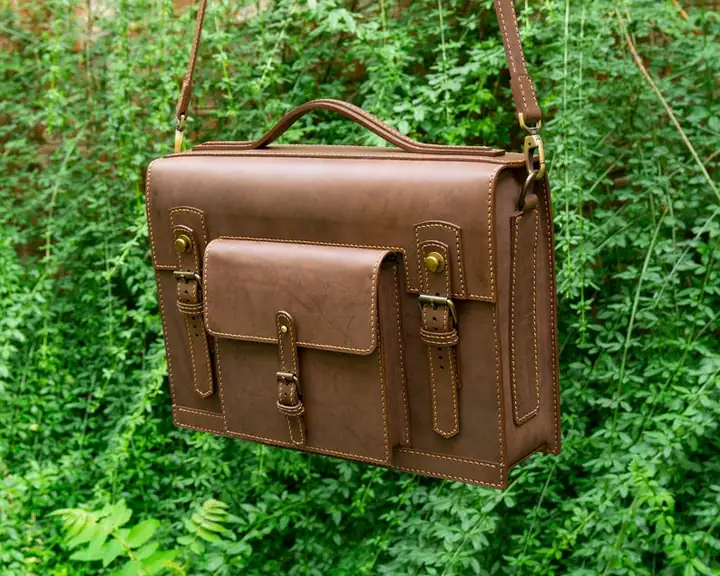 Briefcase with handles